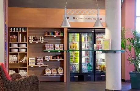 B&B Hotel Paris Grand Roissy Cdg Aeroport 4*, Roissy-en-France